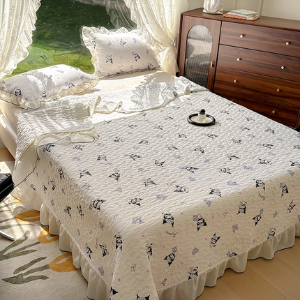 91家纺网 家纺一手货源 找家纺 韩秀家纺 2025新款韩版花边双层纱水洗棉夹棉床盖针织棉泡泡棉床盖三件套蕾丝花边枕套 库洛米之恋 