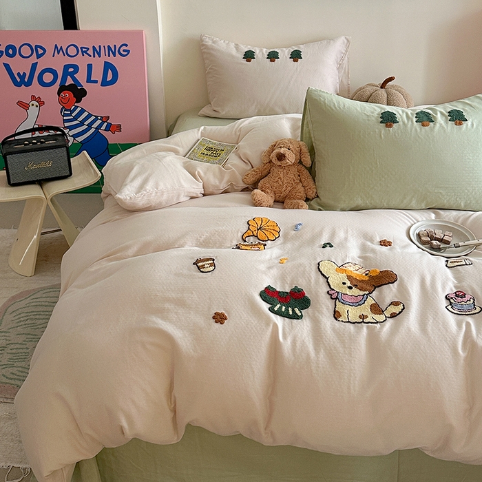 91家纺网 家纺一手货源 找家纺 TT.one 塔塔家居 2025新款全棉双层纱毛巾绣萌宠系列四件套 派对小狗