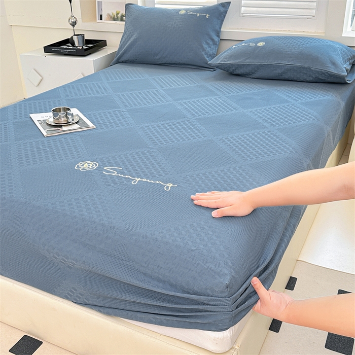 91家纺网 家纺一手货源 找家纺 曼町家居 2025新款全棉华夫格床笠 蔚蓝