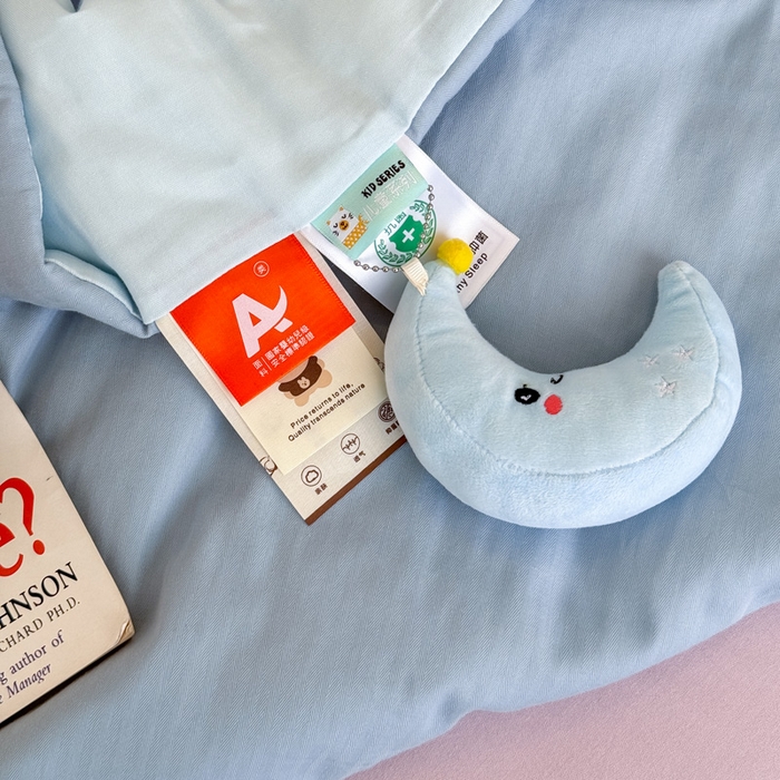 91家纺网 家纺一手货源 找家纺 喜多兔2025新款高精密人字棉贴布绣奶里奶气夏被夏凉被 蓝色奶气小象