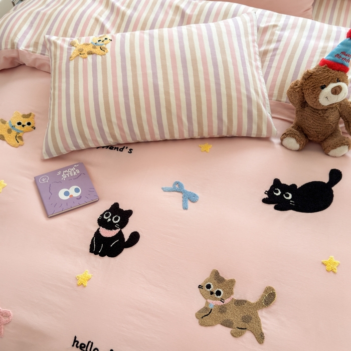 91家纺网 家纺一手货源 找家纺 如意朵2025新款全棉毛巾绣四件套 猫咪家族