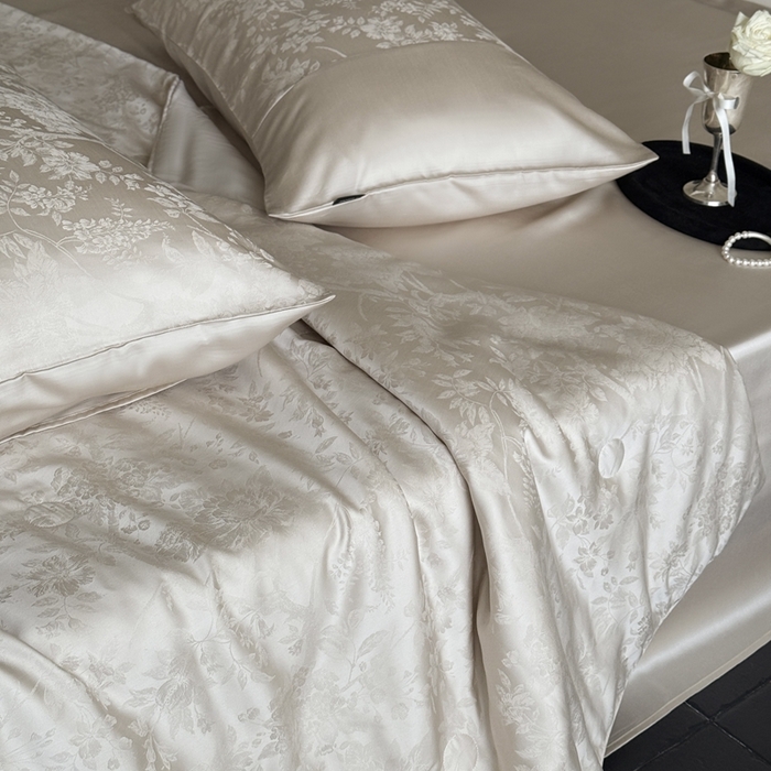 91家纺网 家纺一手货源 找家纺 鹿班家居 2025年夏季60S莱赛尔提花夏被系列-原野【标准会员-20元】 原野-香槟