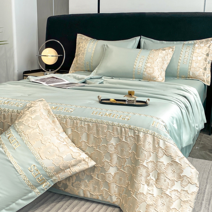91家纺网 家纺一手货源 找家纺 子曰 2025新款金丝提花浮雕刺绣水洗真丝夏被四件套夏凉被空调被 花开朵朵-绿