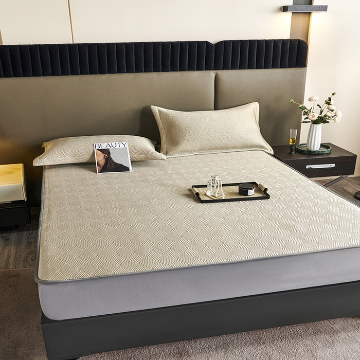 91家纺网 家纺一手货源 找家纺 桂雅居 2025新款高科技冷凝高分子超速凉感软席三件套 香槟金