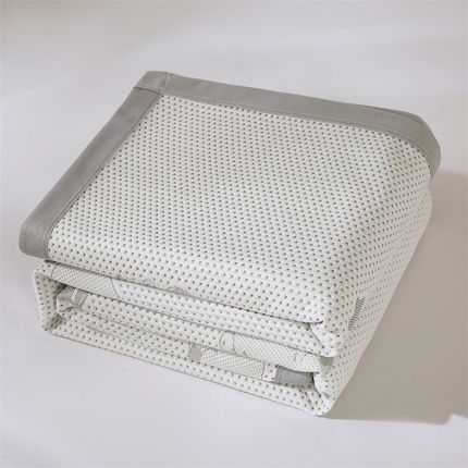 91家纺网 家纺一手货源 找家纺 制梦家纺 2025新款针织夏被 浅灰