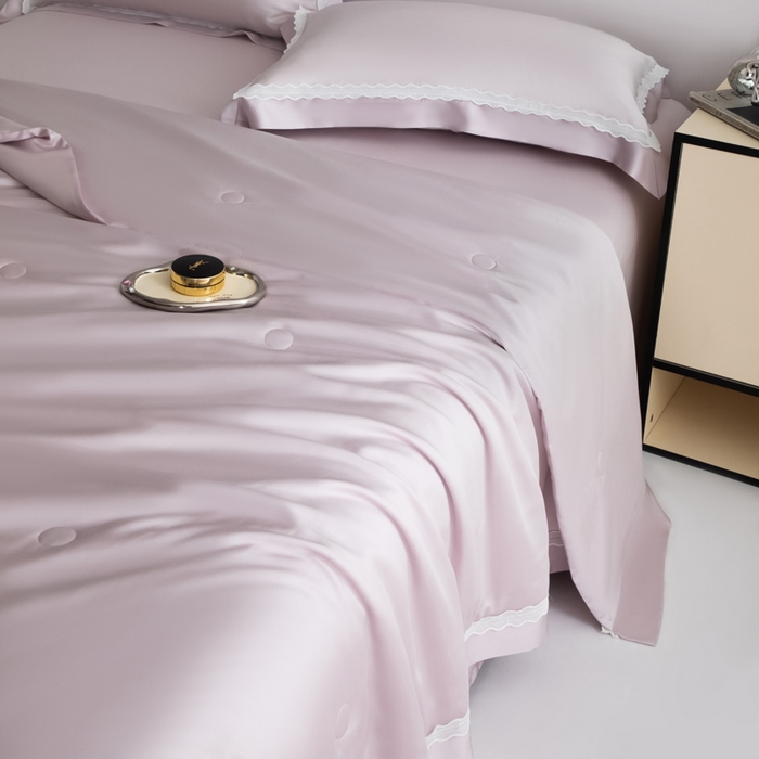 91家纺网 家纺一手货源 找家纺 桂雅居2025新款80支进口莱赛尔双丝夏被-达芙妮 香盈紫