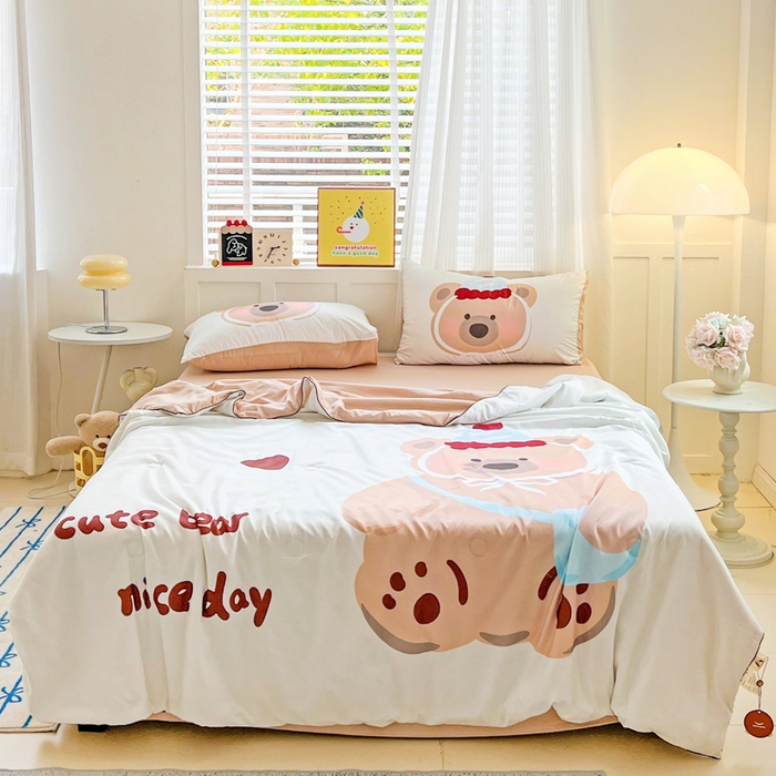 91家纺网 家纺一手货源 找家纺 海岛哥哥 2025新款水洗棉大版卡通夏被 生日熊