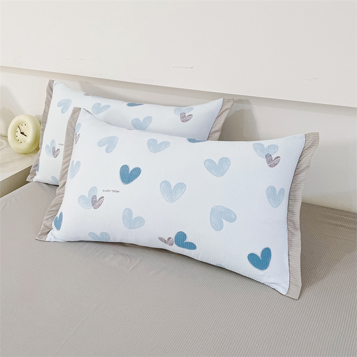 91家纺网 家纺一手货源 找家纺 南北家居  2025新款亲肤泡泡棉提花夏被 一见倾心