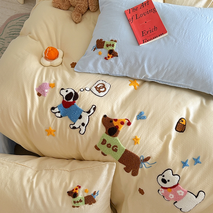 91家纺网 家纺一手货源 找家纺 TT.one 塔塔家居 2025新款全棉双层纱毛巾绣萌宠系列四件套 狗狗日记