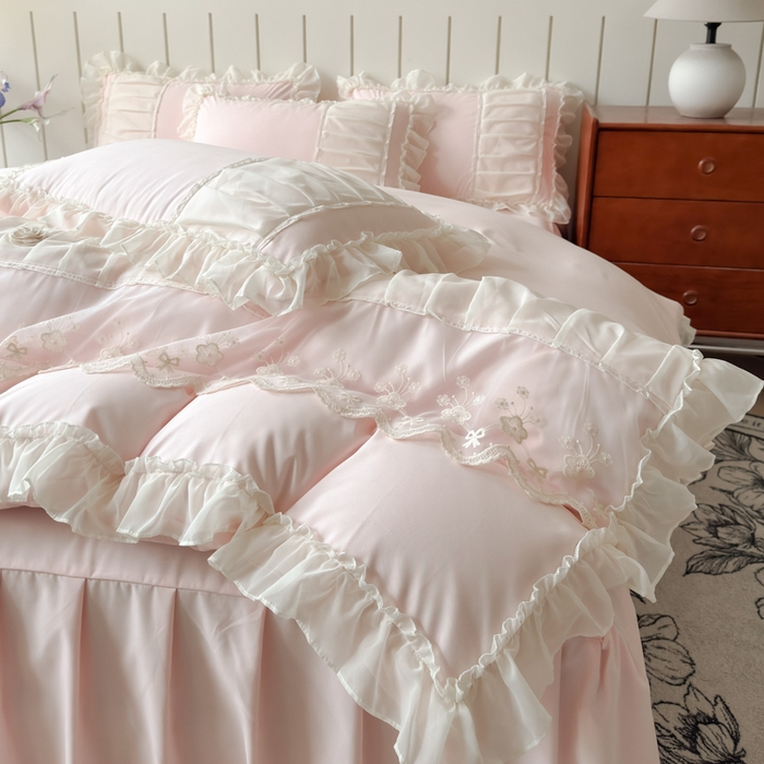 91家纺网 家纺一手货源 找家纺 狂想家 2025高定蕾丝糯小棉安妮系列四件套 蜜桃粉