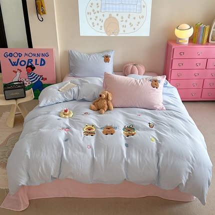 91家纺网 家纺一手货源 找家纺 TT.one 塔塔家居 2025新款全棉双层纱毛巾绣萌宠系列四件套 呆萌皮皮