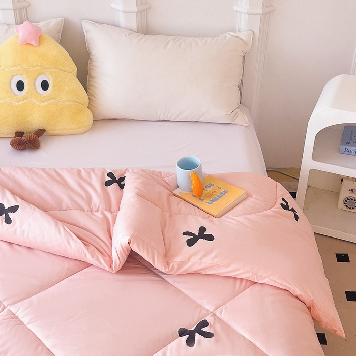 91家纺网 家纺一手货源 找家纺 百花王2025新款原棉大豆被被子被芯 蝴蝶结粉色