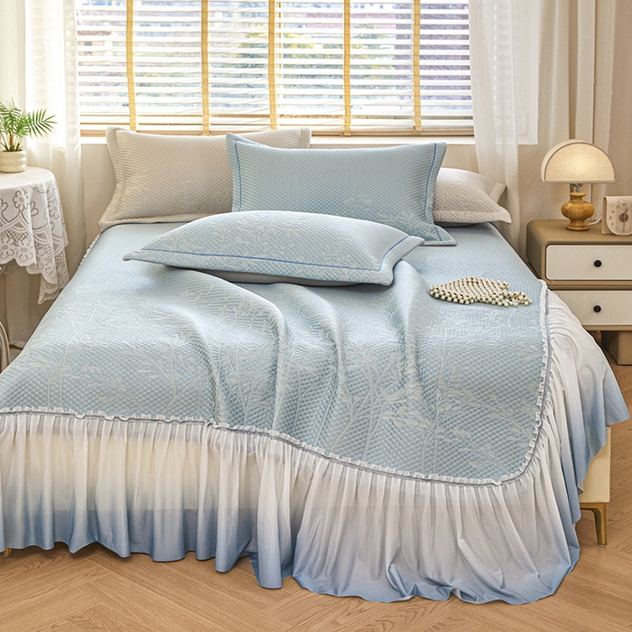 91家纺网 家纺一手货源 找家纺 桂雅居 2025春夏新款高分子凉席三件套床裙款 天空蓝