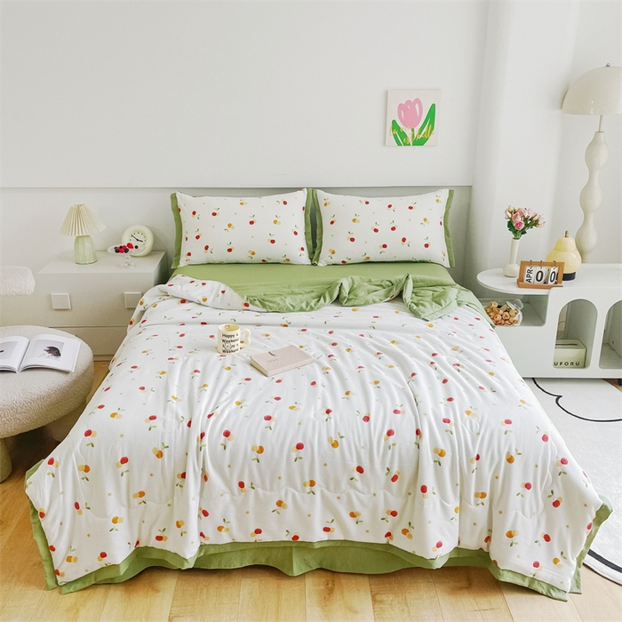 91家纺网 家纺一手货源 找家纺 南北家居 2025新款亲肤泡泡棉提花夏被 甜蜜樱桃