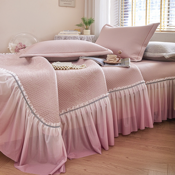 91家纺网 家纺一手货源 找家纺 桂雅居 2025春夏新款高分子凉席三件套床裙款 豆蔻粉