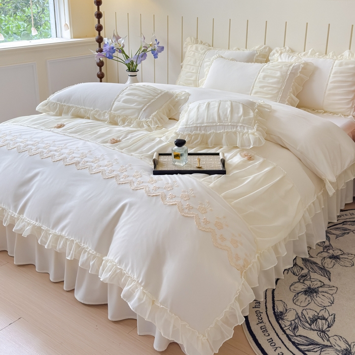 91家纺网 家纺一手货源 找家纺 狂想家 2025高定蕾丝糯小棉安妮系列四件套 奶昔白