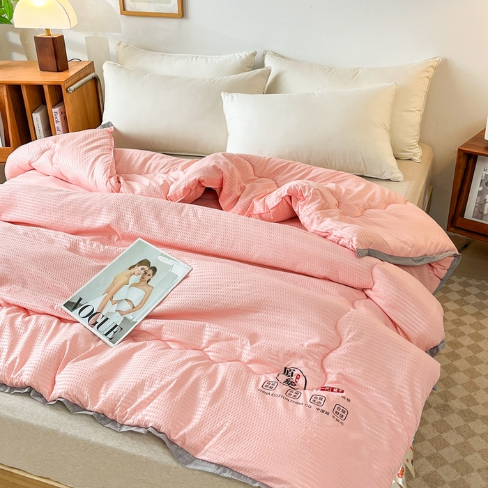 91家纺网 家纺一手货源 找家纺 百花王2025新款泡泡棉纯色简约升级款大豆被子被芯 原棉大豆被泡泡升级款 -粉色