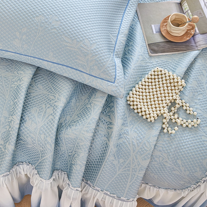 91家纺网 家纺一手货源 找家纺 桂雅居 2025春夏新款高分子凉席三件套床裙款 天空蓝