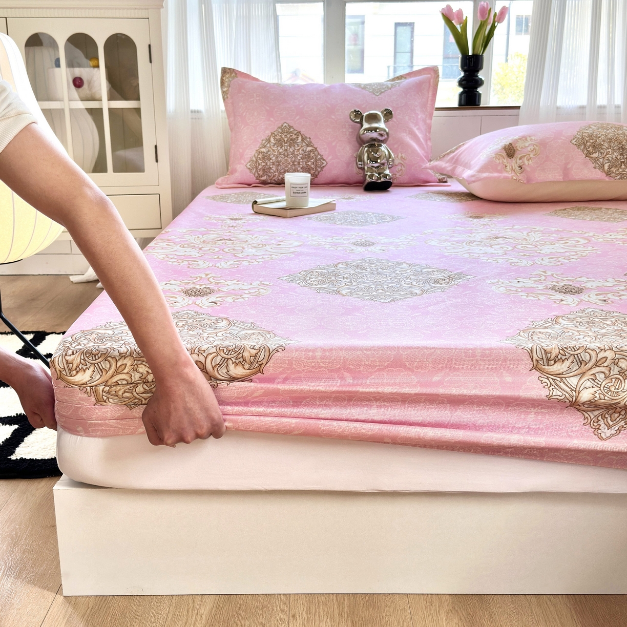 91家纺网 家纺一手货源 找家纺 乐居家纺 2025新款亲肤舒适活性印染水洗冰丝床笠 空谷幽兰-粉