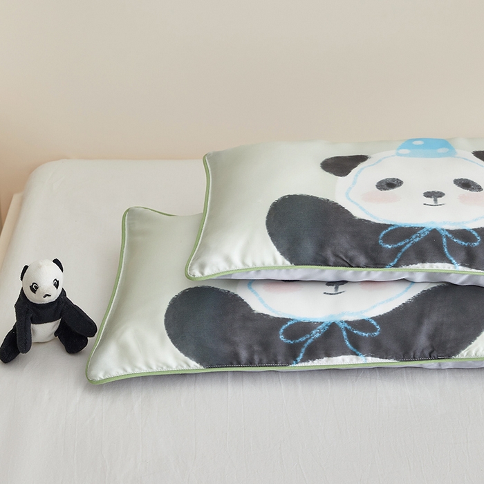 91家纺网 家纺一手货源 找家纺 荷马之梦  2025新款系列——A类60s原创手绘卡通儿童枕套 胖达