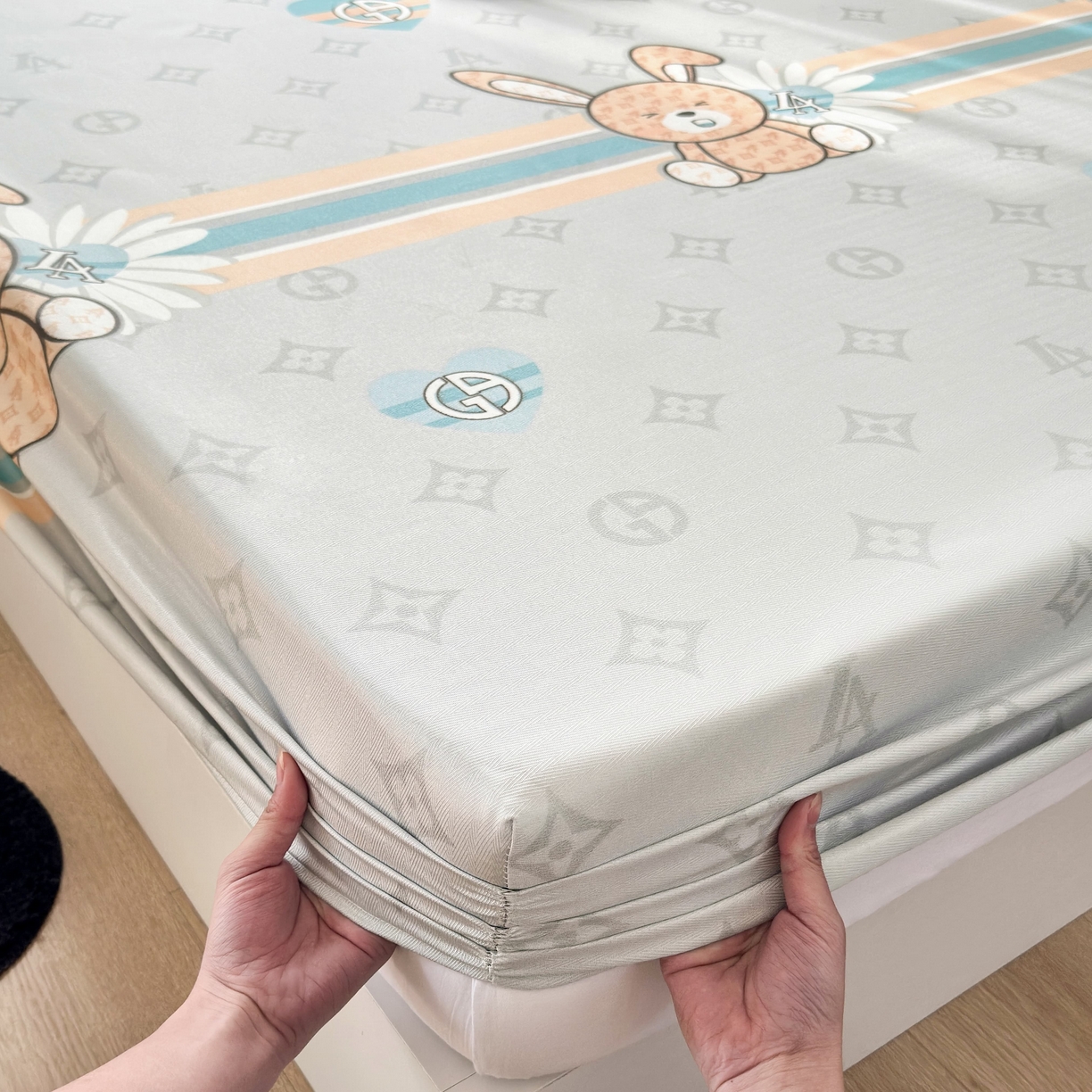 91家纺网 家纺一手货源 找家纺 乐居家纺 2025新款亲肤舒适活性印染水洗冰丝床笠 米妮兔-卡