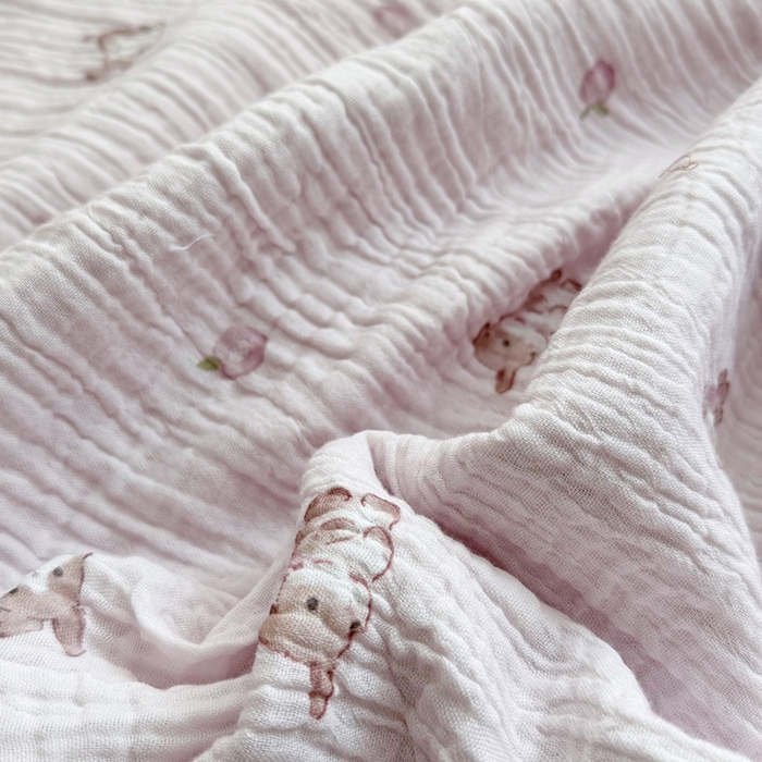 91家纺网 家纺一手货源 找家纺 BOSS 2025新款全棉纯棉皱皱纱儿童盖毯夏被  幼儿园夏被夏凉被空调被 桃桃兔