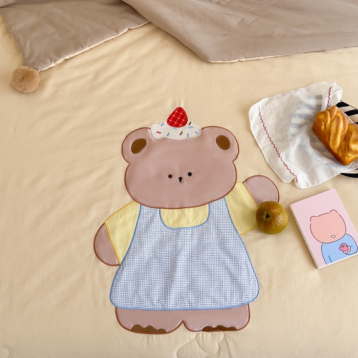 91家纺网 家纺一手货源 找家纺 喜多兔2025新款高精密人字棉贴布绣奶里奶气夏被夏凉被 咖色奶气小熊