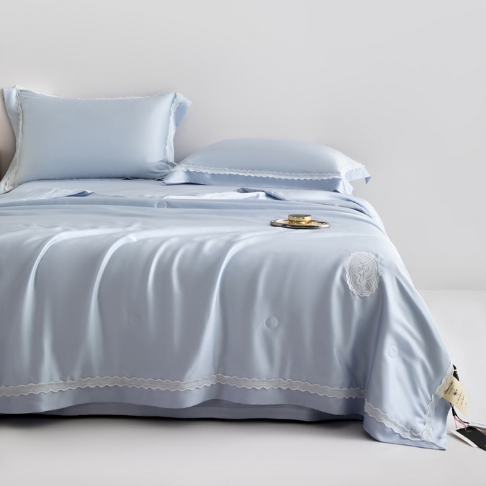 91家纺网 家纺一手货源 找家纺 桂雅居2025新款80支进口莱赛尔双丝夏被-达芙妮 天空蓝