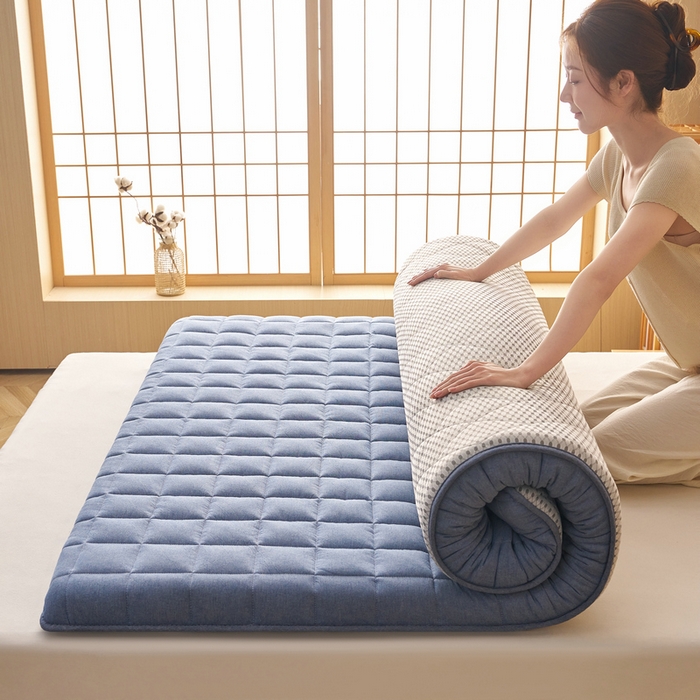 91家纺网 家纺一手货源 找家纺 锦丝钰床垫 2025新款色织水洗棉棉花床垫 牛仔蓝