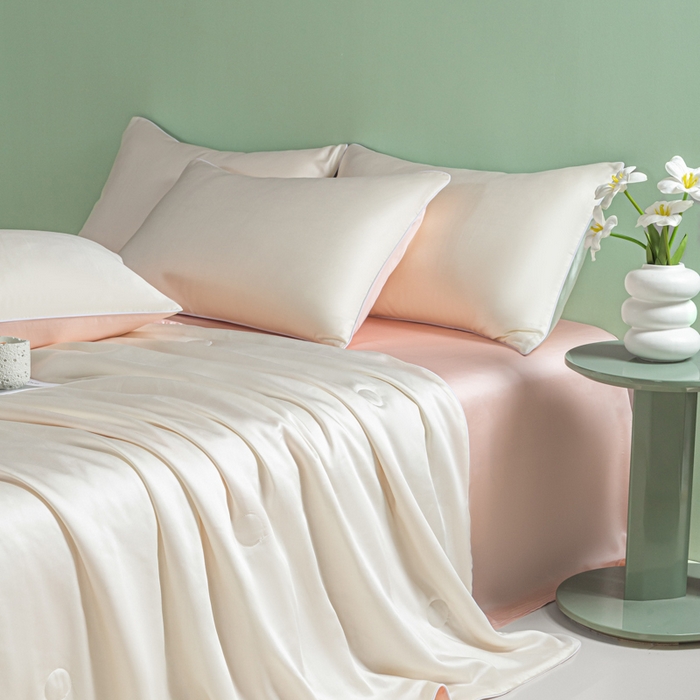 91家纺网 家纺一手货源 找家纺 爱彼家纺 2025夏季新款麻绳款冰丝夏被夏凉被空调被四件套-风格二 麻绳款夏被-奶昔白+粉