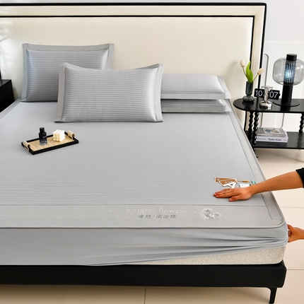 小牛席业2025新款经典条纹冰丝清凉席席子系列（床笠款） 灰色