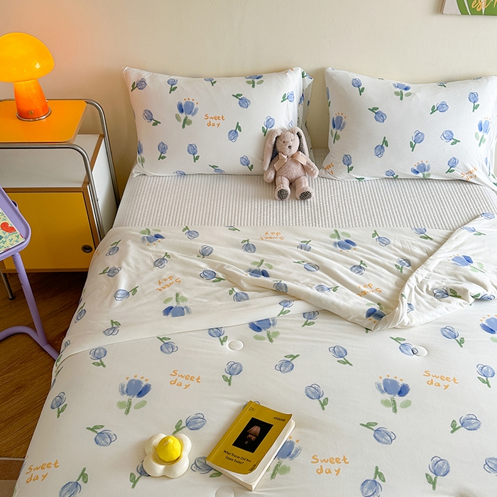 91家纺网 家纺一手货源 找家纺 麦伦家居 2025新款云柔针织棉大豆夏凉被 蓝郁金香