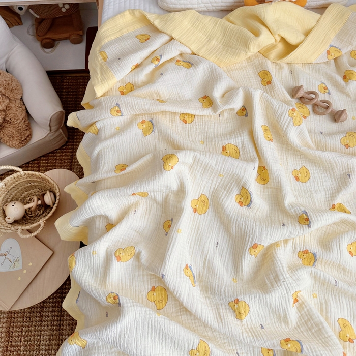 91家纺网 家纺一手货源 找家纺 BOSS 2025新款全棉纯棉皱皱纱儿童盖毯夏被  幼儿园夏被夏凉被空调被 柠檬鸭