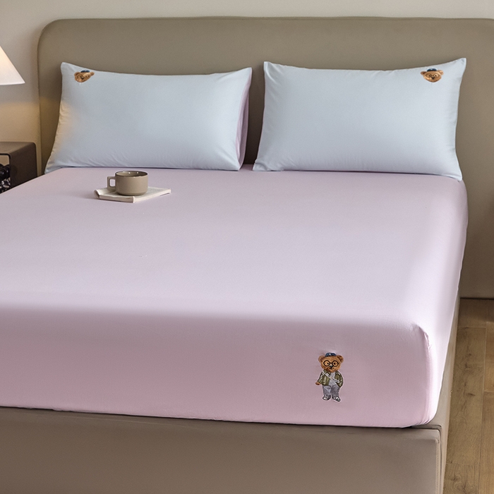 91家纺网 家纺一手货源 找家纺 禾时 2025新款A类全棉卡通小熊刺绣床笠床套床罩床垫保护套 贝尔熊-紫