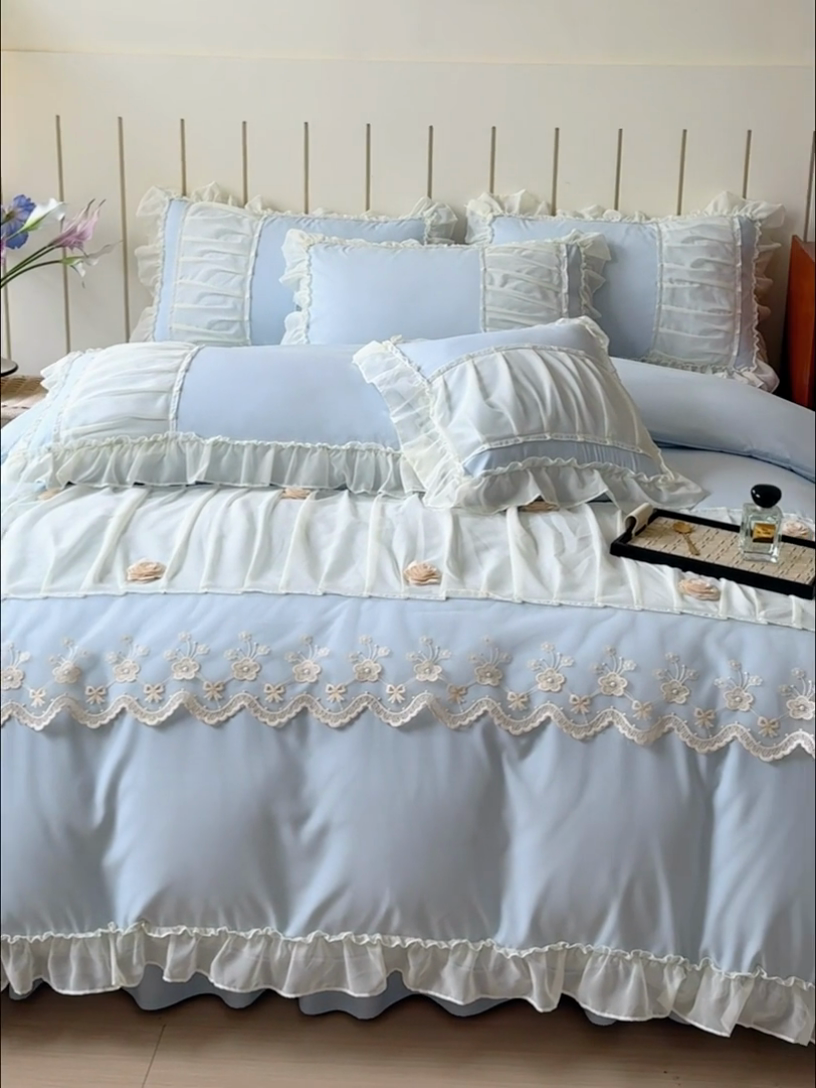 91家纺网 家纺一手货源 找家纺 狂想家 2025高定蕾丝糯小棉安妮系列四件套 晴空兰