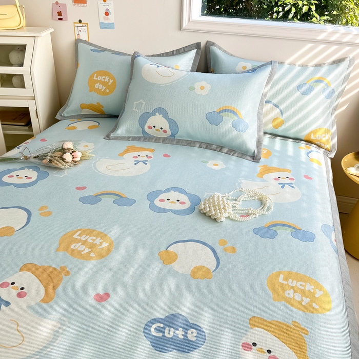 91家纺网 家纺一手货源 找家纺 典曼家纺 2025春夏新款250D冰丝宽边圆网冰丝凉席席子 可爱鸭