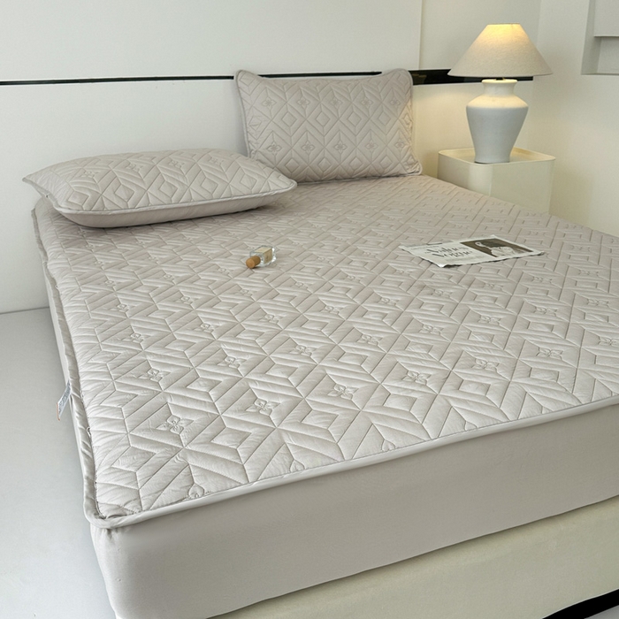 91家纺网 家纺一手货源 找家纺 云雀   2025新款舒适莱赛尔天丝夹棉床笠 菱格床笠-浅灰