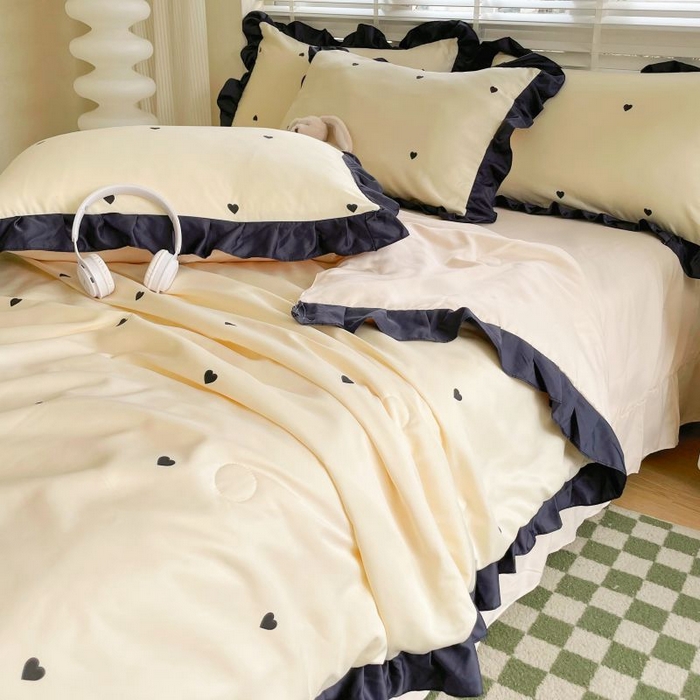 91家纺网 家纺一手货源 找家纺 绣女坊  2025新款水洗天丝夏被四件套 黄色爱心