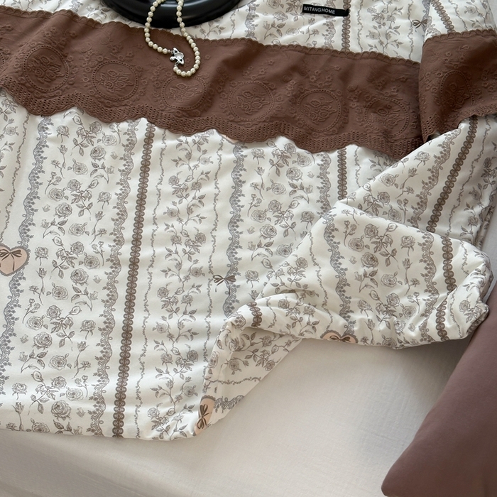 91家纺网 家纺一手货源 找家纺 觅糖  2025新款春夏款法式蕾丝针织大豆夏被 花伴