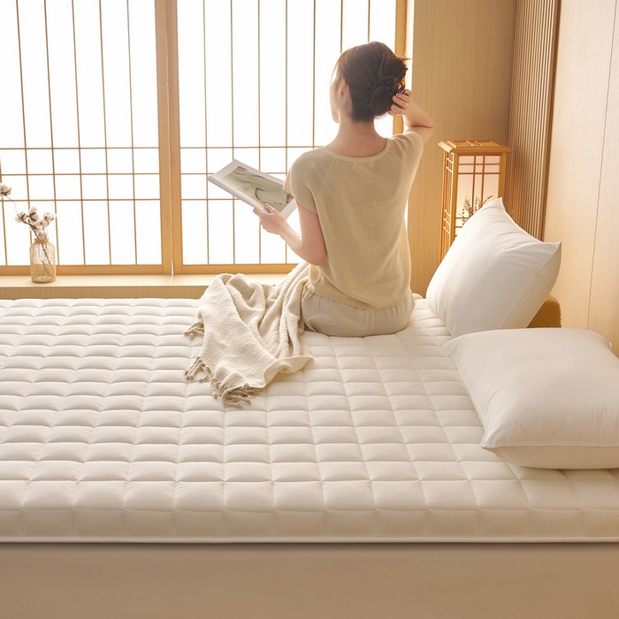 91家纺网 家纺一手货源 找家纺 锦丝钰床垫 2025新款色织水洗棉棉花床垫 白色