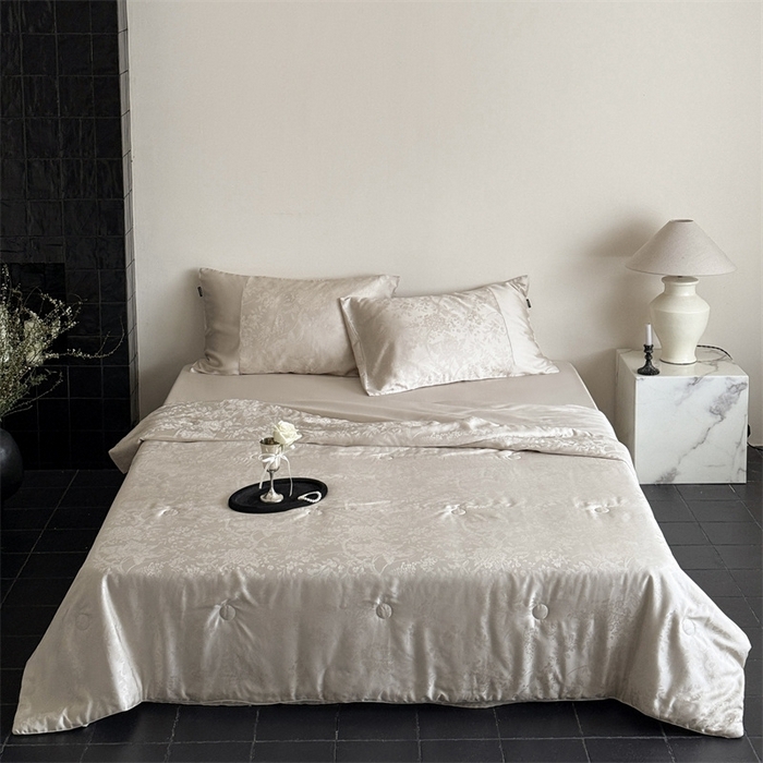 91家纺网 家纺一手货源 找家纺 鹿班家居 2025年夏季60S莱赛尔提花夏被系列-原野【标准会员-20元】 原野-香槟