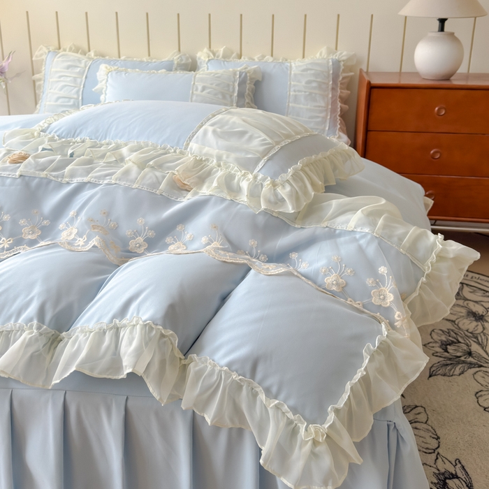 91家纺网 家纺一手货源 找家纺 狂想家 2025高定蕾丝糯小棉安妮系列四件套 晴空兰