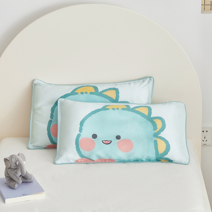 91家纺网 家纺一手货源 找家纺 荷马之梦  2025新款系列——A类60s原创手绘卡通儿童枕套 微笑恐龙