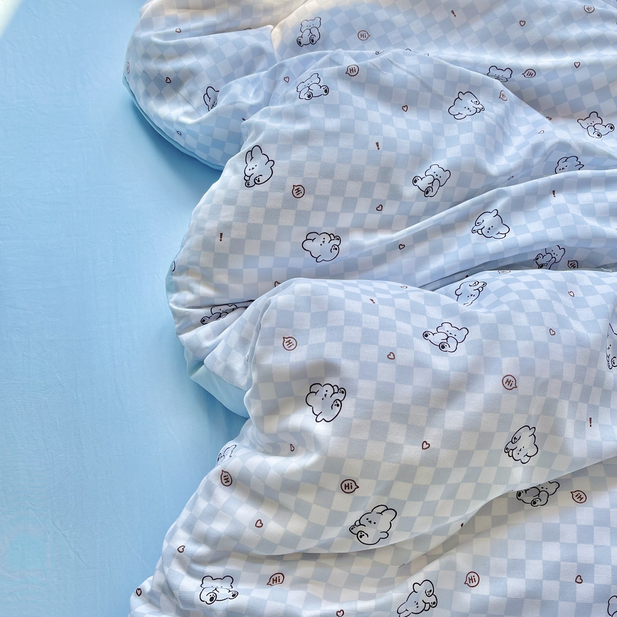 91家纺网 家纺一手货源 找家纺 南北家居 2025新款A类宝宝棉双层纱系列四件套-普通款 布拉格小熊