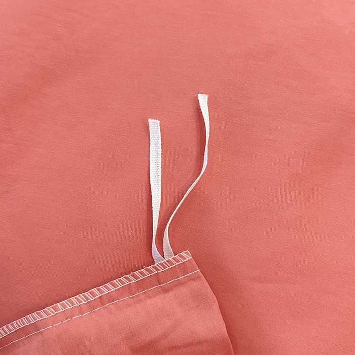 91家纺网 家纺一手货源 找家纺 宇彬家纺 2025直播新款13374全棉纯棉母婴级压线一字绣纯色刺绣四件套全棉纯棉贡缎新疆长绒字母款铂金系列 铂金 宝石红