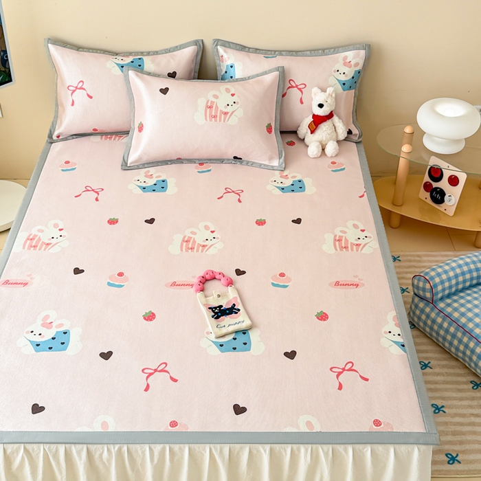 91家纺网 家纺一手货源 找家纺 典曼家纺 2025春夏新款250D冰丝宽边圆网冰丝凉席席子 蛋糕兔子