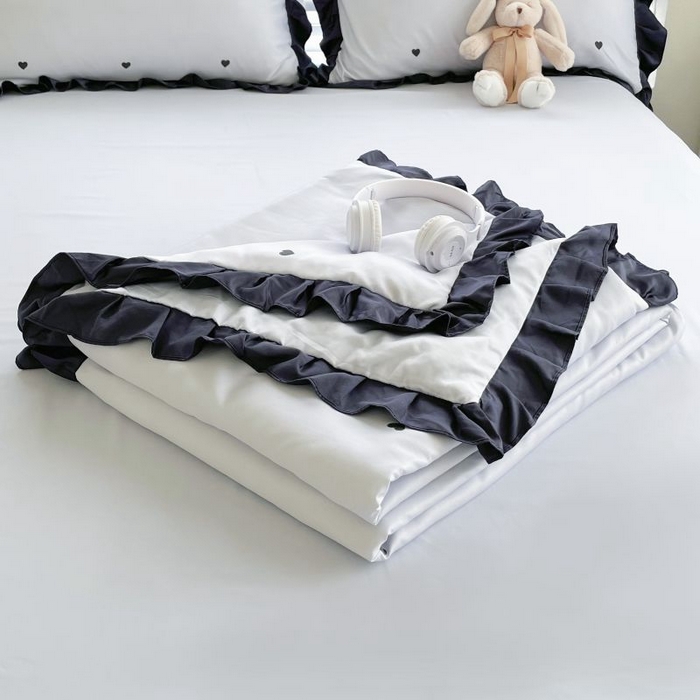 91家纺网 家纺一手货源 找家纺 绣女坊  2025新款水洗天丝夏被四件套 银色爱心