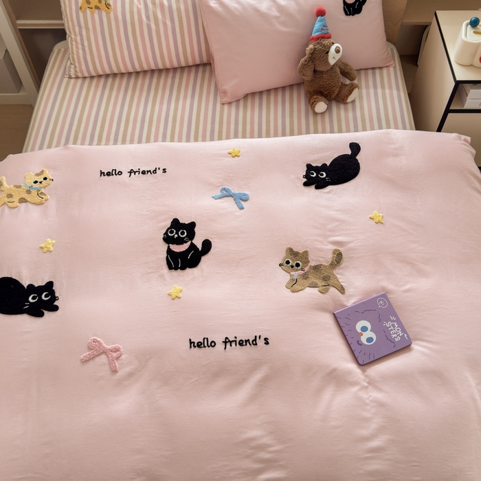 91家纺网 家纺一手货源 找家纺 如意朵2025新款全棉毛巾绣四件套 猫咪家族