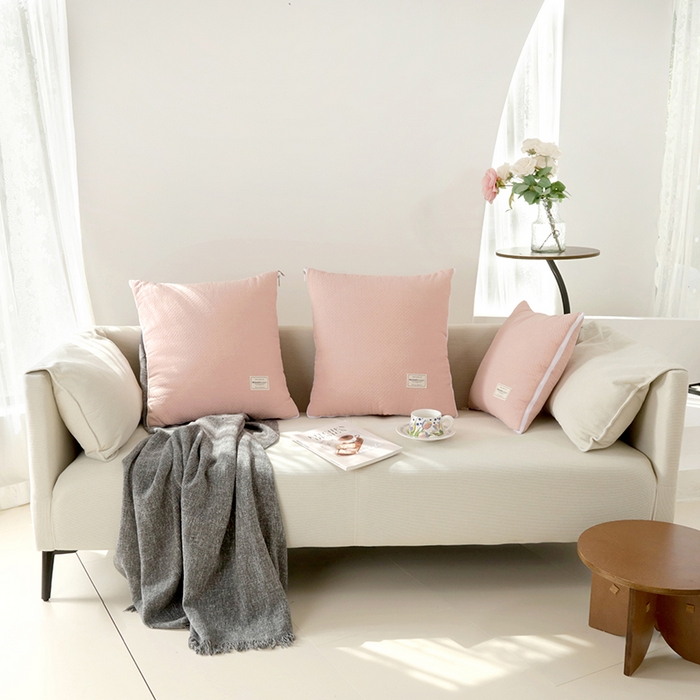 91家纺网 家纺一手货源 找家纺 番茄+ 2025新款简约全棉色织抱枕被 落樱粉