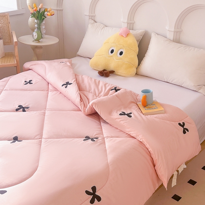 91家纺网 家纺一手货源 找家纺 百花王2025新款原棉大豆被被子被芯 蝴蝶结粉色